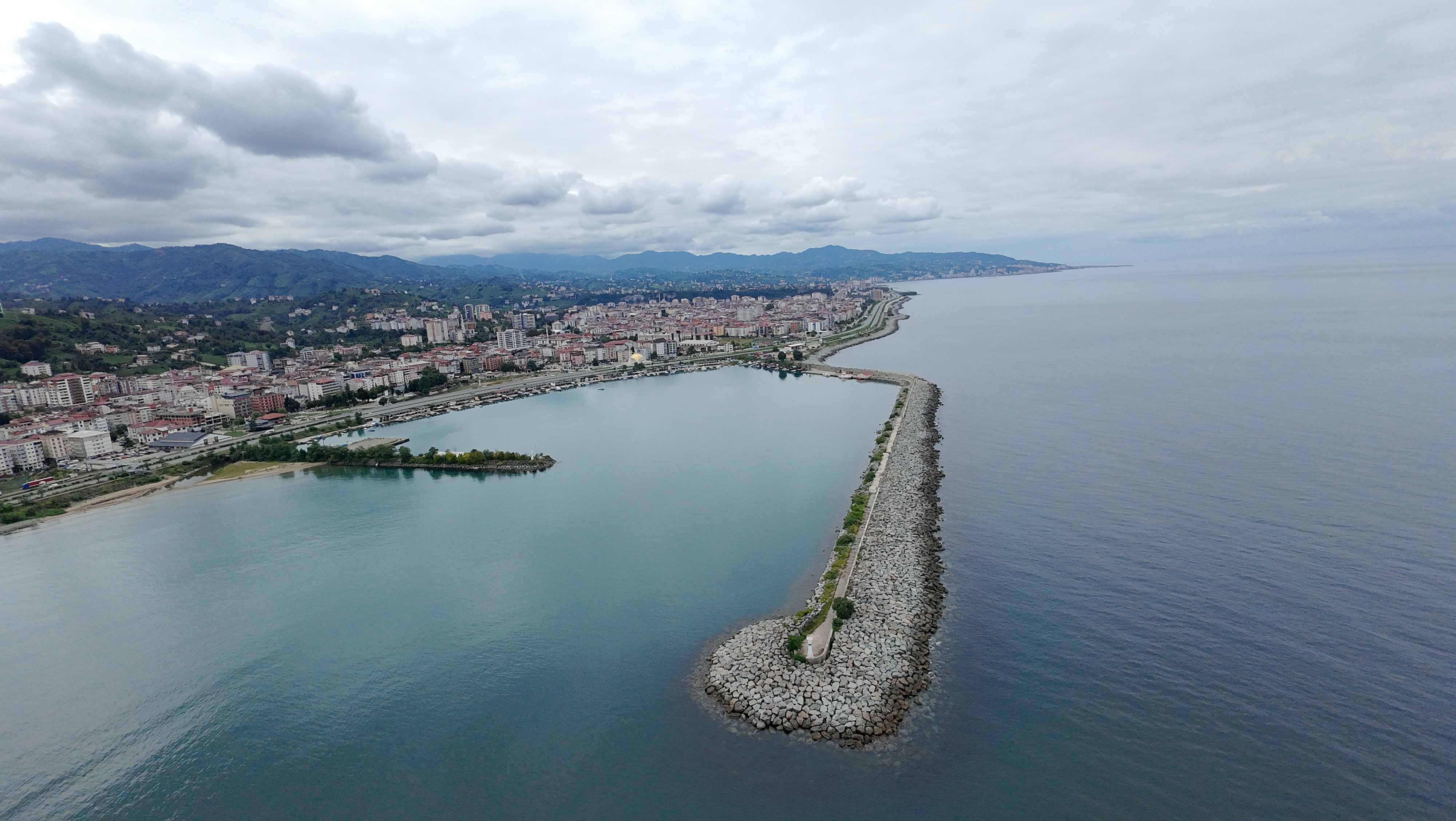 ARDEŞEN BALIKÇI BARINAĞI